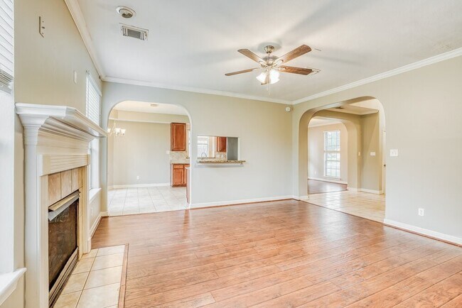 Building Photo - 11914 Serendipity Ln