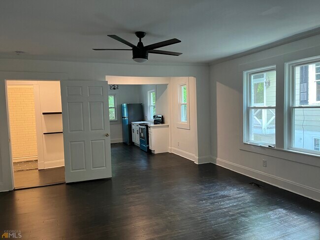 Building Photo - 673 Kennesaw Ave NE