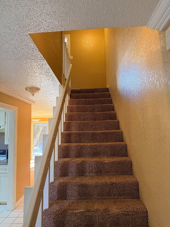 Building Photo - 2327 33rd St