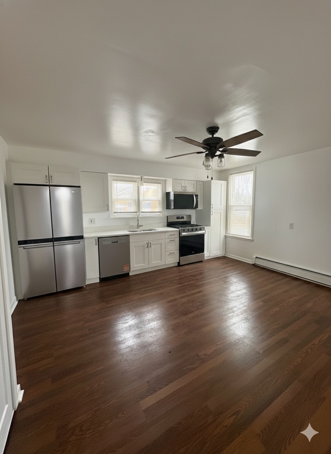 Building Photo - 7635 W Foster Ave