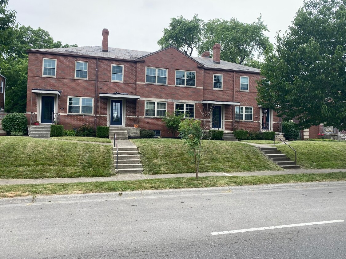 Vista exterior (frontal) - 1040 Northwest Blvd