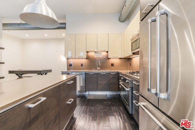 Foto del edificio - 13320 Beach Ave