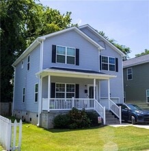 Building Photo - 418 Cooper St