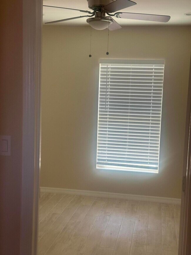 Foto del edificio - 704 N 18th St