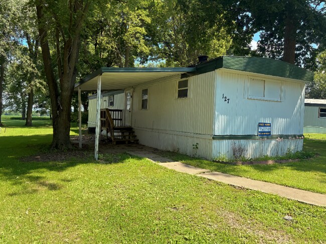 Foto del edificio - 1100 W Locust St