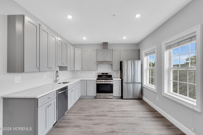 Building Photo - 245 Parker Ave