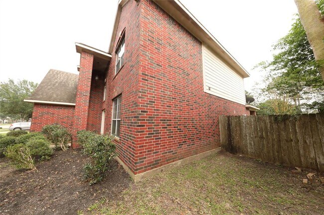 Foto del edificio - 2332 Diamond Springs Dr