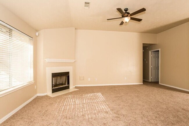 Building Photo - 12315 Claresholm Dr