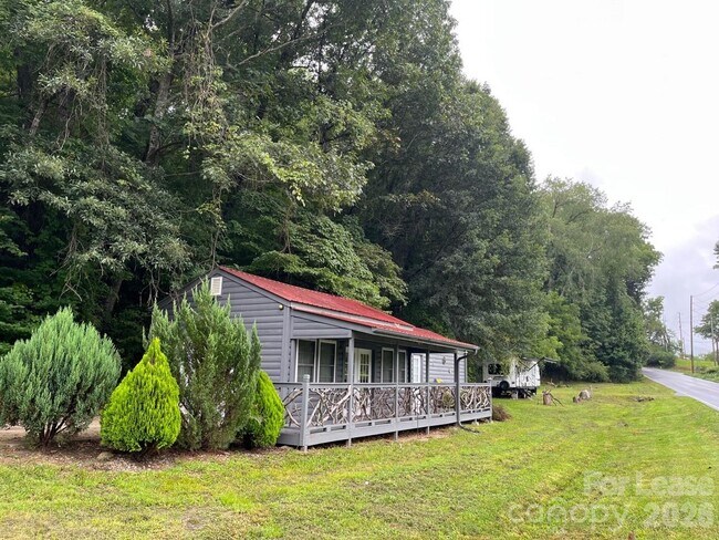 Building Photo - 1961 Cane Creek Rd