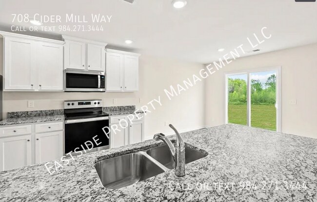 Foto del edificio - 708 Cider Ml Wy