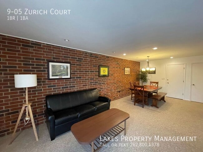Building Photo - 9 Zurich Ct