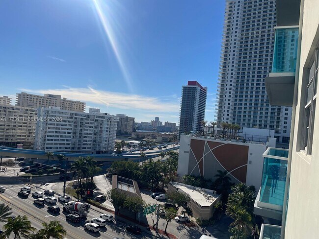 Foto del edificio - 4001 S Ocean Dr