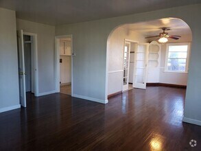 Building Photo - 1680 Taft St