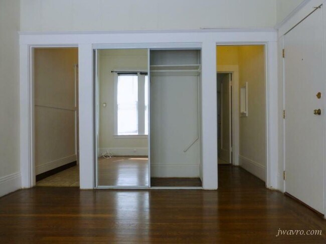 Building Photo - 839 Divisadero St