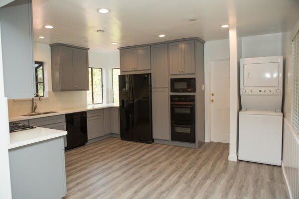 Foto del edificio - 13141 Rose Ave