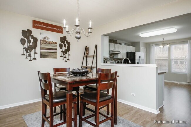 Building Photo - 491 Conservatory Ln