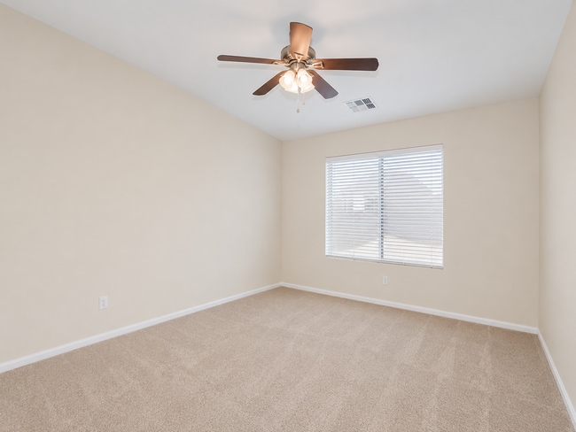 Building Photo - 15287 W Laurel Ln