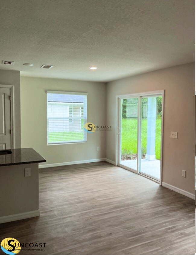 Foto del edificio - 4243 Spring Park Rd