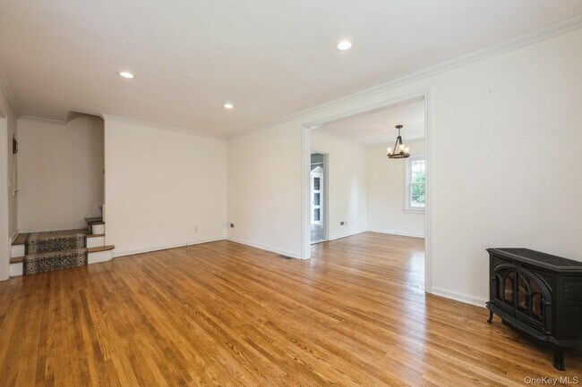 Foto del edificio - 212 Fernwood Terrace