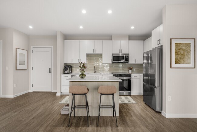 Building Photo - Alta French Hill