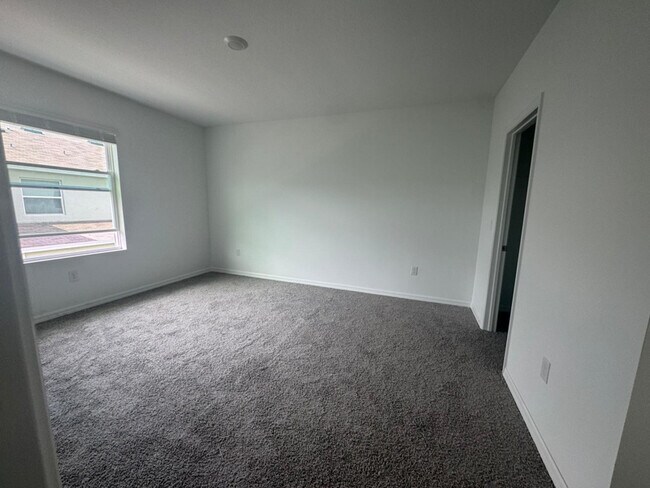 Building Photo - 17257 Bigleaf Mahogany Ln