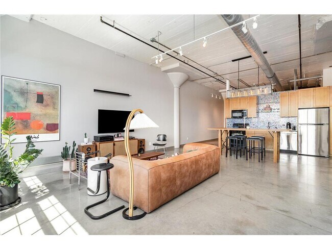 Foto del edificio - 730 Stinson Blvd NE