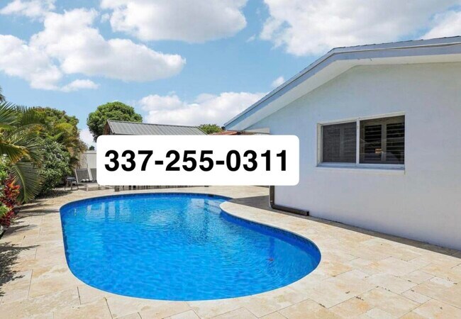 Foto del edificio - 3160 NW 68th St