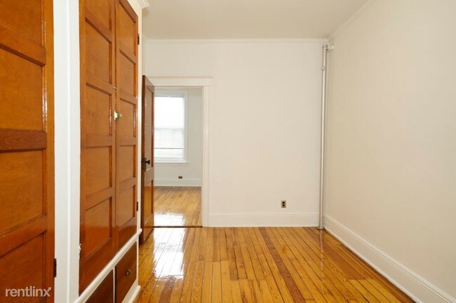 Building Photo - 34-10 43rd St