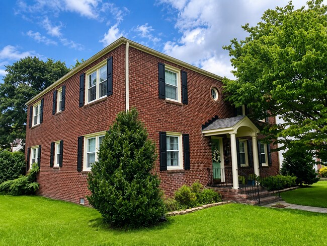 Building Photo - 501 Sussex Dr