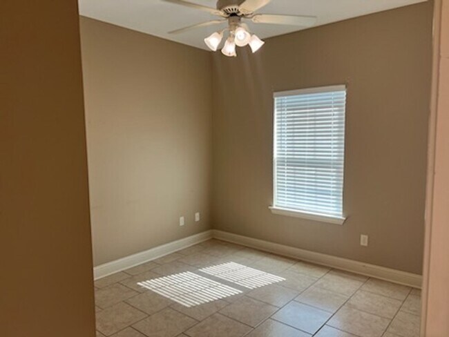 Building Photo - 3982 Mobley Cir