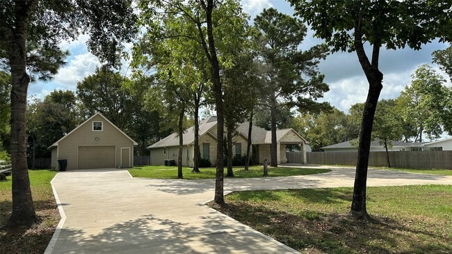 Foto del edificio - 25221 Armagh Rd