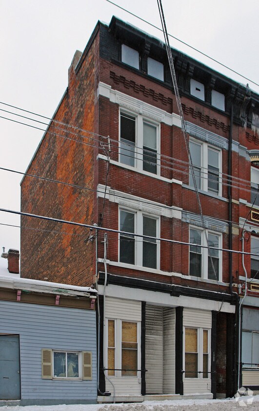 Primary Photo - 1044 Marshall Ave