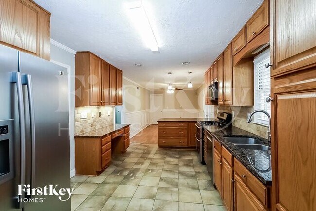 Foto del edificio - 5551 Four Winds Dr SW