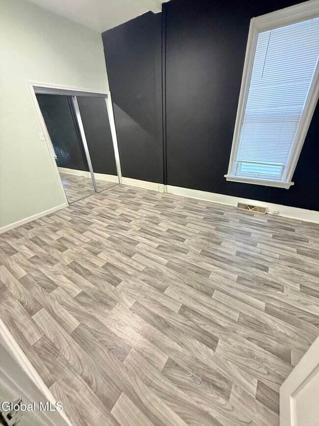 Foto del edificio - 70 Academy St