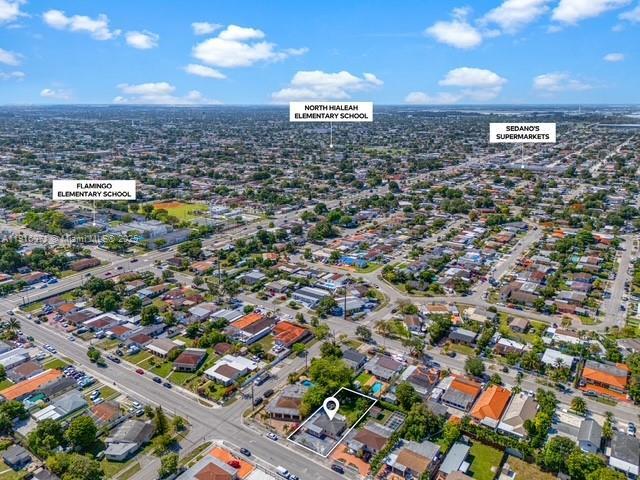 Building Photo - 911 E 32nd St