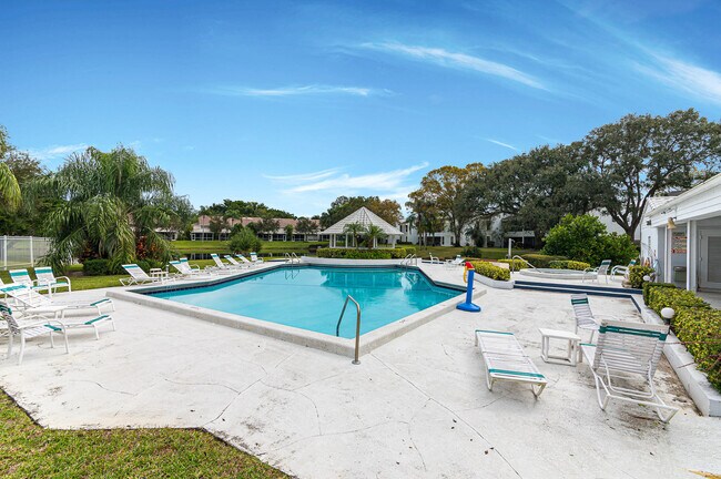 Building Photo - 6237  Old Court Road  104 Boca Raton Fl 33433