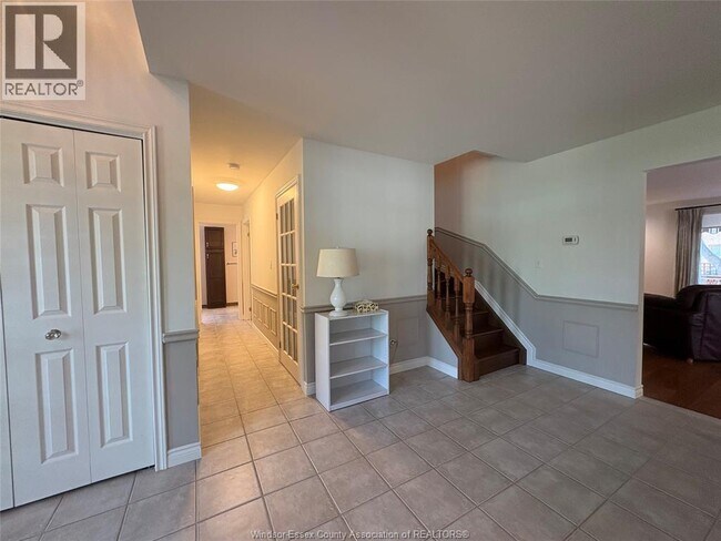 Building Photo - 5871 Bagley Ave