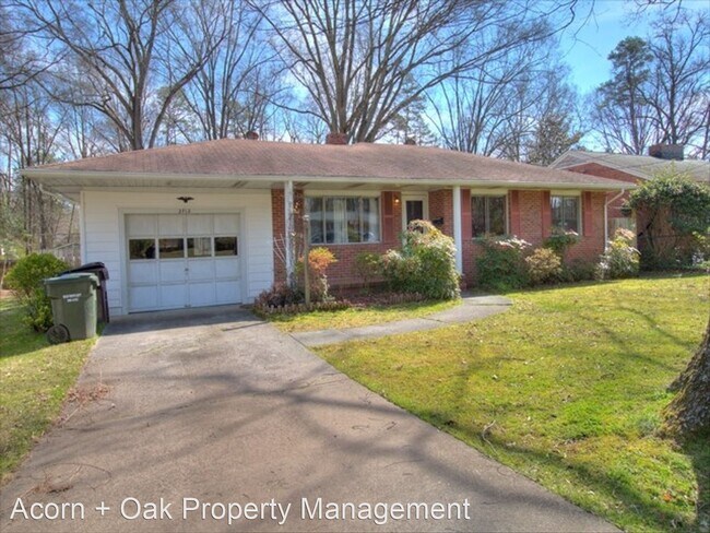 Foto del edificio - 3 br, 1 bath House - 2712 Omah St