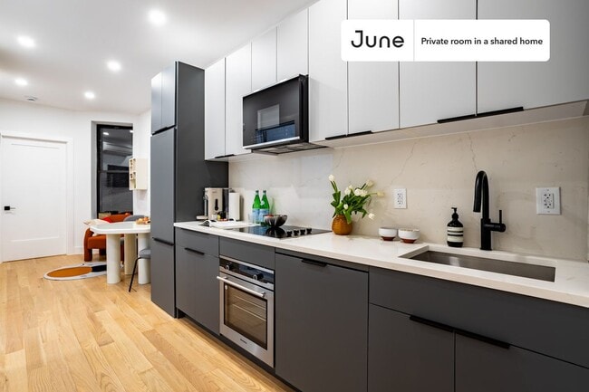 Foto del edificio - Room in Shared 3.0 bed/2 bath home