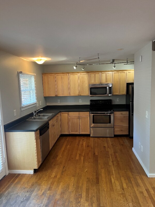 Foto del edificio - 940 Gale Ln