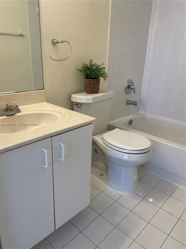 Foto del edificio - 15400 SW 134th Pl