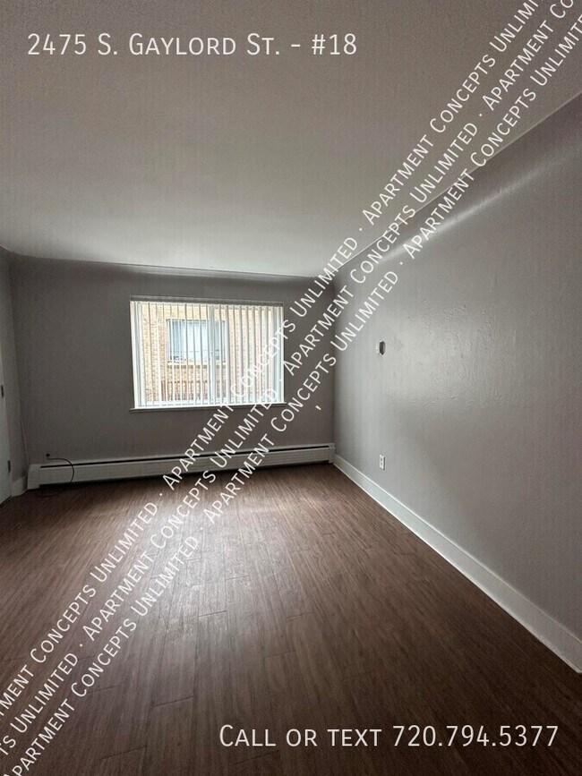Foto del edificio - 2475 S Gaylord St