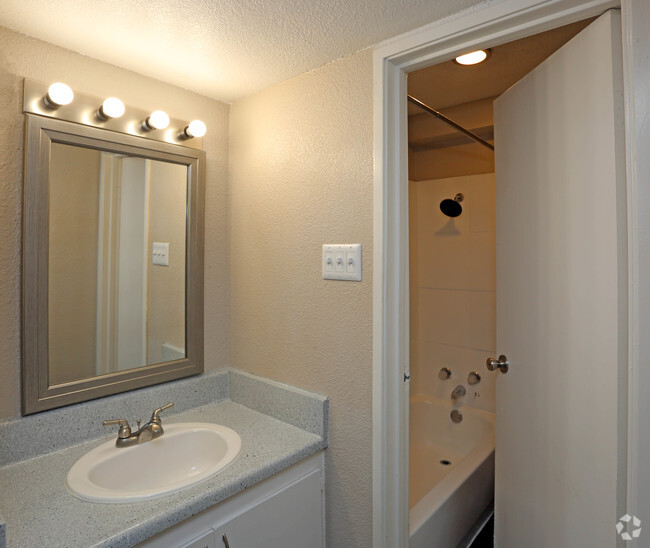 2Bd/1Bath - Ladera