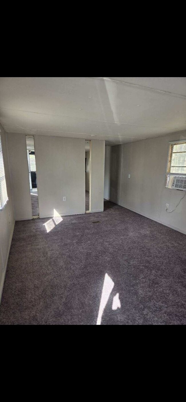 Foto del edificio - 71 Canine Ct