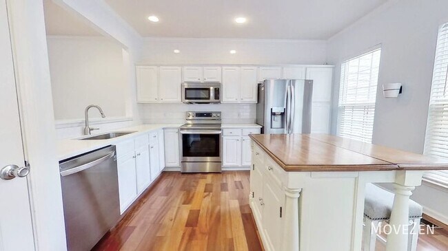 Foto del edificio - 5434 Dockery Dr Charlotte, NC 28209 Centra...