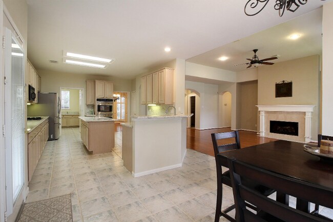 Foto del edificio - 18811 Cypress Chateau Dr