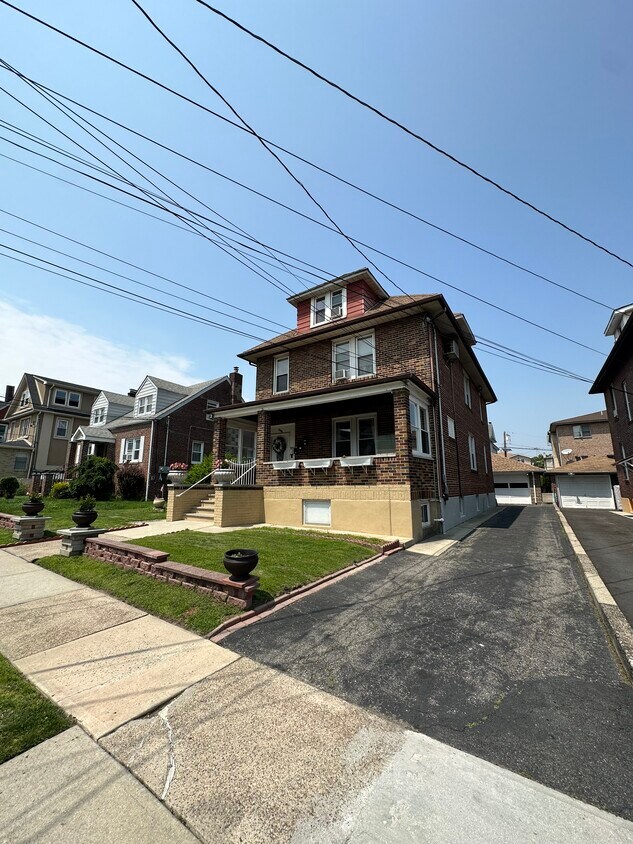Foto principal - 225 Hudson Pl