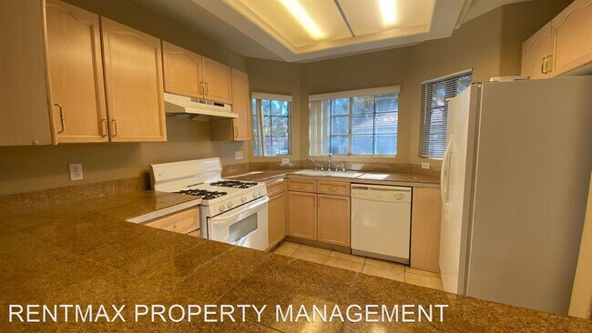 Foto del edificio - 3 br, 2.5 bath House - 8800 SANDRINGHAM AVE