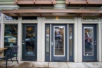 Building Photo - 2007 NE Broadway