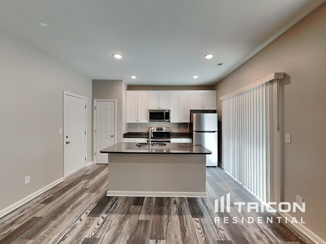 Foto del edificio - 166 Oak Creek Rd